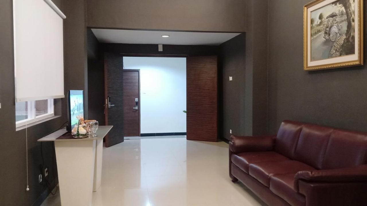 Hotel Matahari Jogjakarta Buitenkant foto